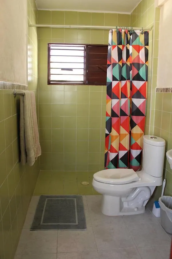 Cancun Guest House 4 Terrace Tub