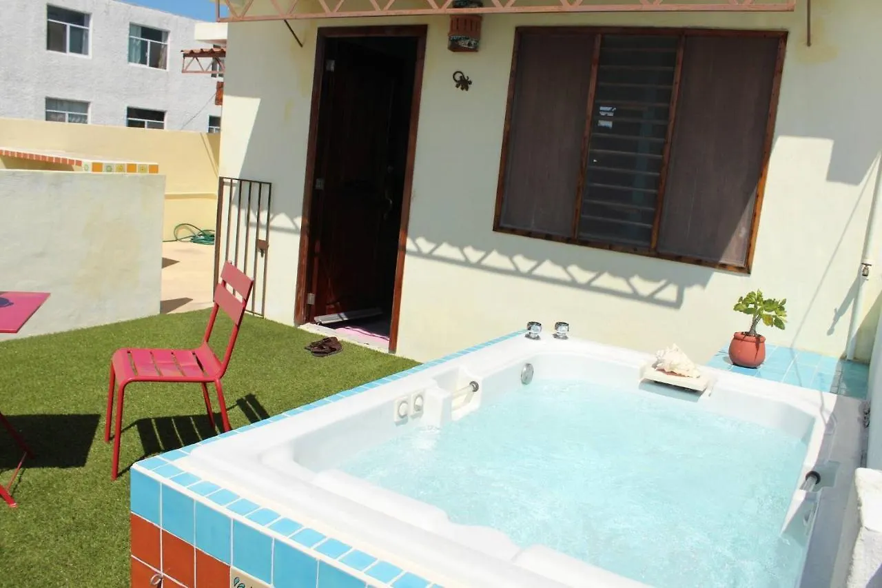 Cancun Guest House 4 Terrace Tub Mexico